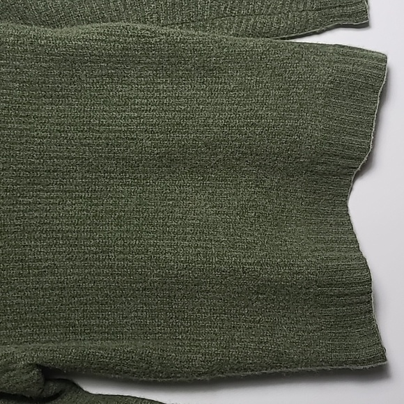 SAKS FIFTH AVENUE 100% Cashmere Wrap Hem Mock Neck Green Sweater Size Medium - Picture 12 of 16